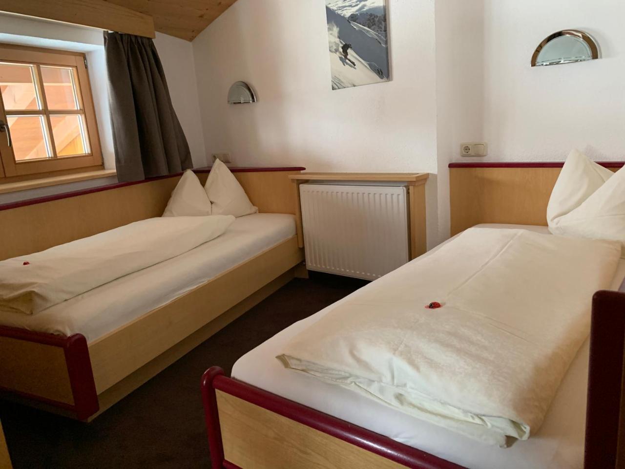 Pension Strolz Sankt Anton am Arlberg Bagian luar foto